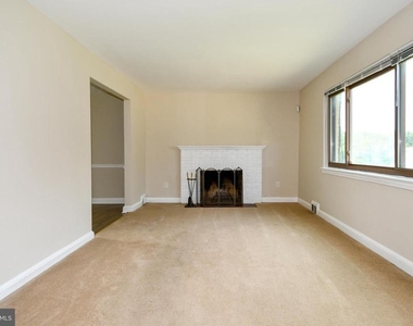 9607 Dilston Road - Photo Thumbnail 2