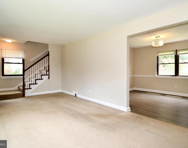 9607 Dilston Road - Photo Thumbnail 4