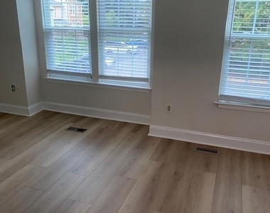 14321 Long Green Drive - Photo Thumbnail 5