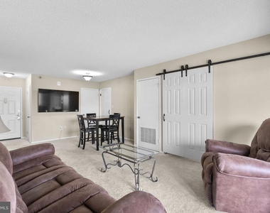 15101 Interlachen Drive - Photo Thumbnail 4