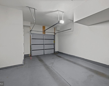 148 Stowe Drive - Photo Thumbnail 42
