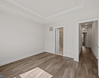 148 Stowe Drive - Photo Thumbnail 21