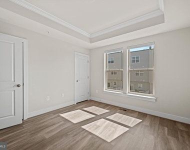 148 Stowe Drive - Photo Thumbnail 22