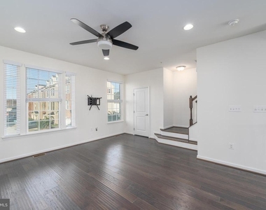 3223 Clear Spring Drive - Photo Thumbnail 17