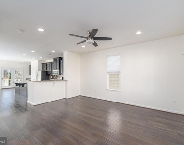 3223 Clear Spring Drive - Photo Thumbnail 15