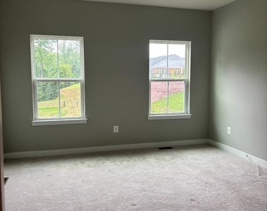 3143 Strasbaugh Drive - Photo Thumbnail 9