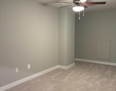 3143 Strasbaugh Drive - Photo Thumbnail 5