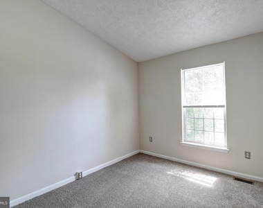 5035 Canvasback Court - Photo Thumbnail 15