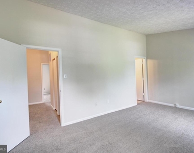 5035 Canvasback Court - Photo Thumbnail 11