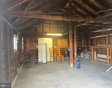 202 Oak Street - Photo Thumbnail 29