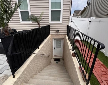 9867 Selkie Lane - Photo Thumbnail 8