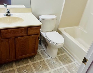 71 Gray Inn Court - Photo Thumbnail 8