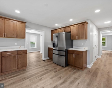 1520 Dorchester Avenue - Photo Thumbnail 9