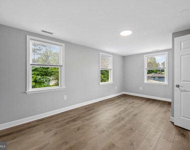 1520 Dorchester Avenue - Photo Thumbnail 19