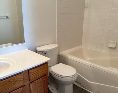 4825 Buxton Circle - Photo Thumbnail 12