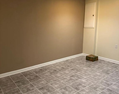 4825 Buxton Circle - Photo Thumbnail 18
