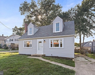423 Ingleside Avenue - Photo Thumbnail 1