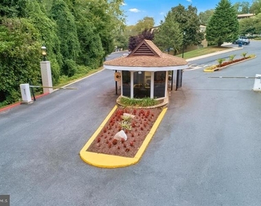 6006 Hunt Ridge - Photo Thumbnail 12