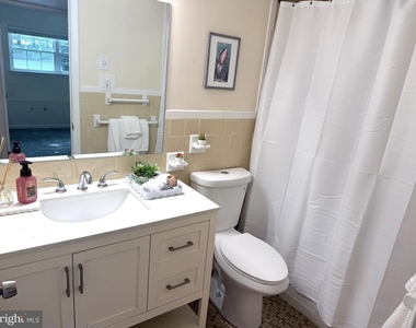 428 Montemar Avenue - Photo Thumbnail 17