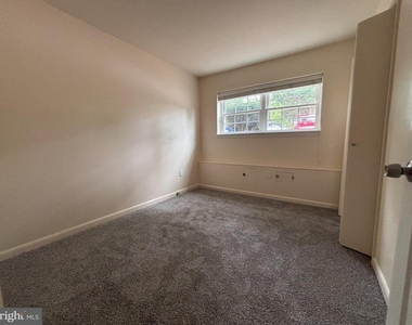 428 Montemar Avenue - Photo Thumbnail 15