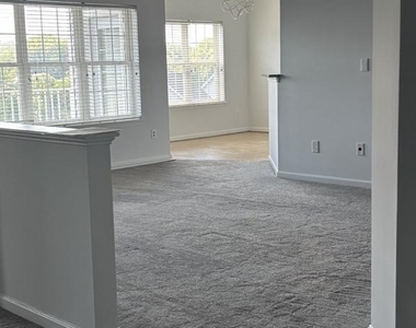 594 Hopkins Landing Drive - Photo Thumbnail 14
