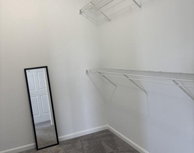 594 Hopkins Landing Drive - Photo Thumbnail 21