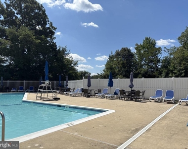 594 Hopkins Landing Drive - Photo Thumbnail 32