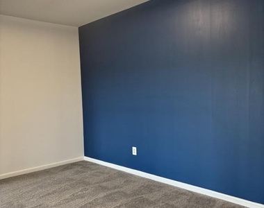 594 Hopkins Landing Drive - Photo Thumbnail 9