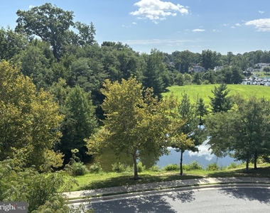 594 Hopkins Landing Drive - Photo Thumbnail 3