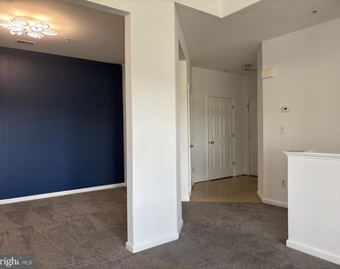 594 Hopkins Landing Drive - Photo Thumbnail 6