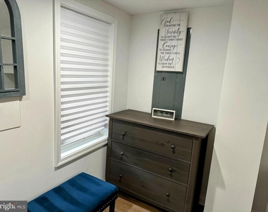 1529 N Bond Street - Photo Thumbnail 14