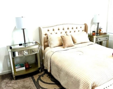 1529 N Bond Street - Photo Thumbnail 65