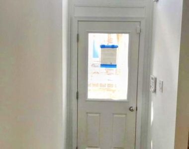 1529 N Bond Street - Photo Thumbnail 1