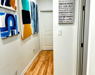 1529 N Bond Street - Photo Thumbnail 2
