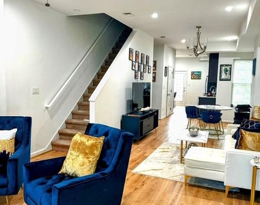 1529 N Bond Street - Photo Thumbnail 62