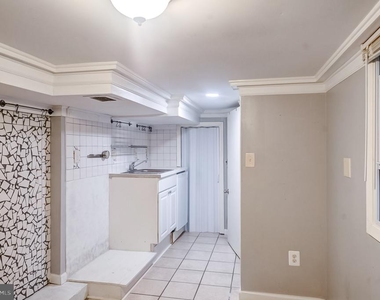 13 E Henrietta Street - Photo Thumbnail 23