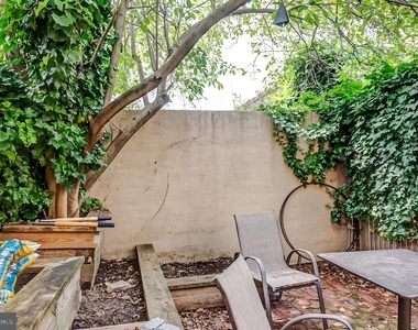13 E Henrietta Street - Photo Thumbnail 30