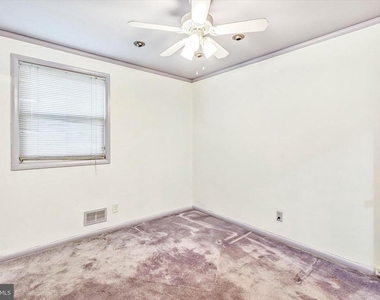 5720 Rockspring Road - Photo Thumbnail 8