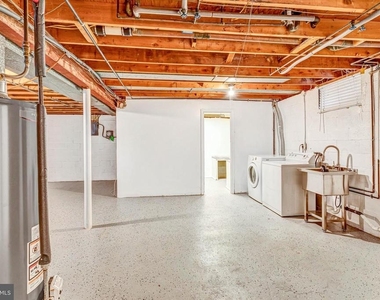 5720 Rockspring Road - Photo Thumbnail 14