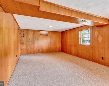 5720 Rockspring Road - Photo Thumbnail 25