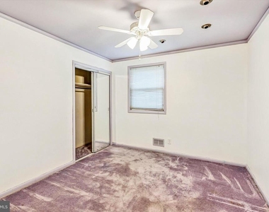 5720 Rockspring Road - Photo Thumbnail 7