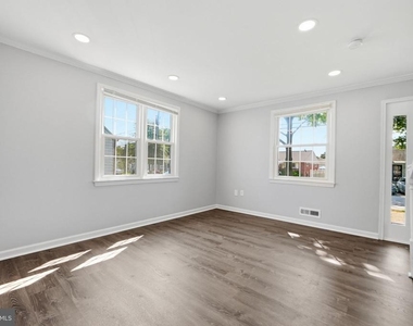 176 Carroll Road - Photo Thumbnail 8