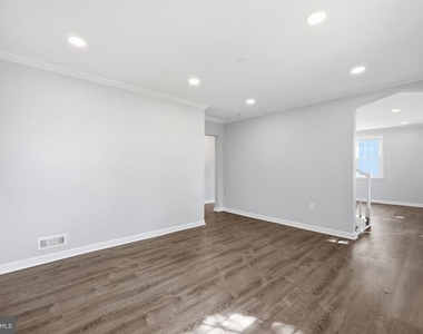 176 Carroll Road - Photo Thumbnail 2