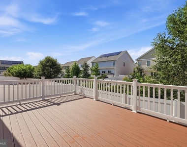 7906 Sibley Way - Photo Thumbnail 49