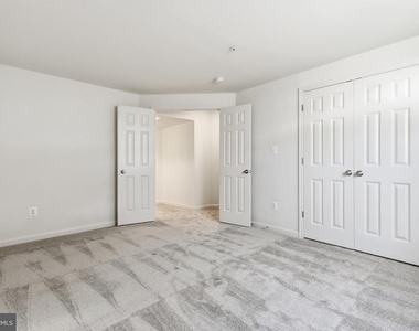 7906 Sibley Way - Photo Thumbnail 45