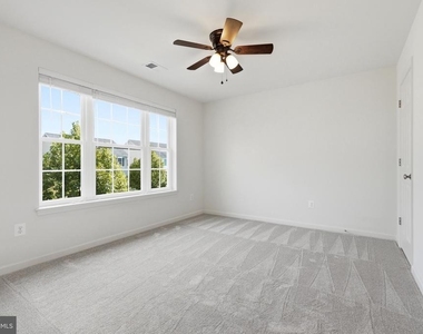 7906 Sibley Way - Photo Thumbnail 30