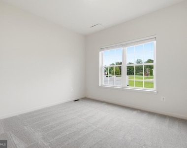 7906 Sibley Way - Photo Thumbnail 18