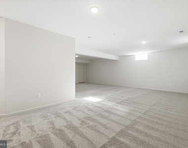 7906 Sibley Way - Photo Thumbnail 41