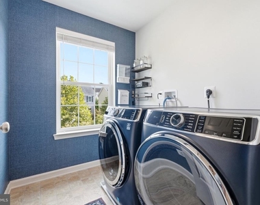 7906 Sibley Way - Photo Thumbnail 31