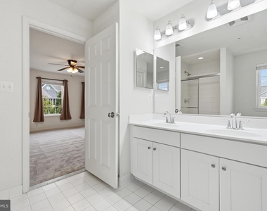 7906 Sibley Way - Photo Thumbnail 36